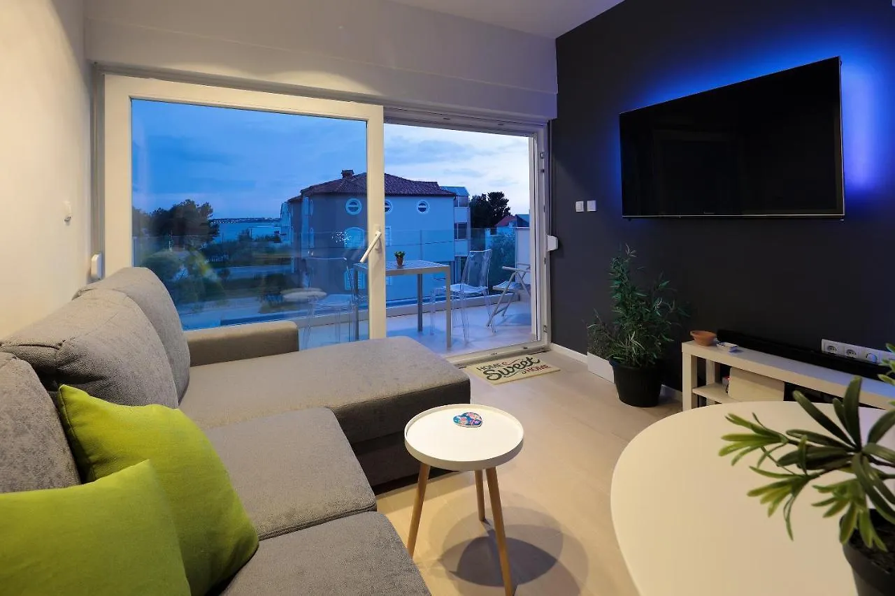 Apartment Alan 2 Vrsi